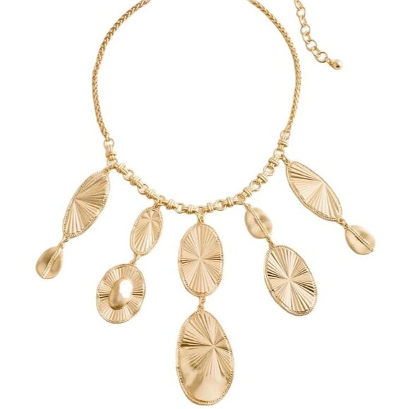 Chico's Gold Textured Leaves Pendant Bib Necklace NWT Nature Coastal Boho - Picture 2 of 8